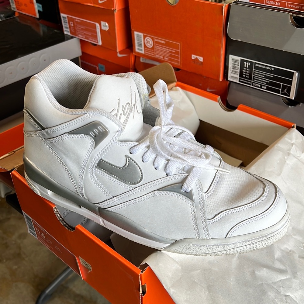 Nike Air Bound 2